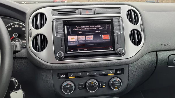 Volkswagen Tiguan 2,0TDi 110kW Lounge - foto 27