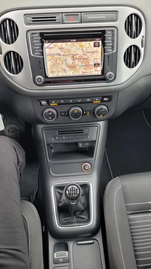 Volkswagen Tiguan 2,0TDi 110kW Lounge - foto 31