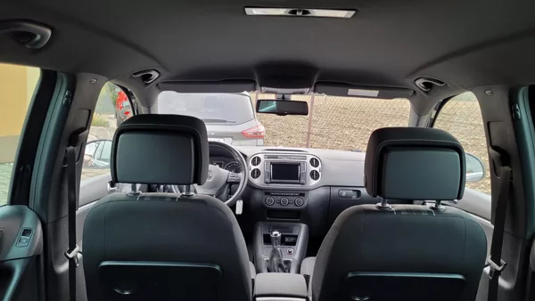 Volkswagen Tiguan 2,0TDi 110kW Lounge - foto 39