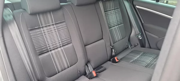 Volkswagen Tiguan 1,4TSi 110kW DSG R-Line Bi-Xen - foto 12