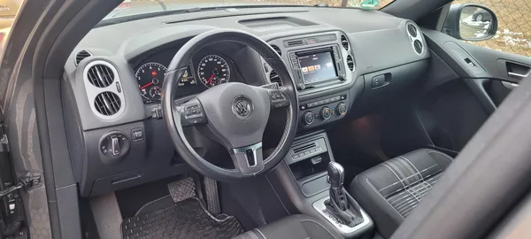 Volkswagen Tiguan 1,4TSi 110kW DSG R-Line Bi-Xen - foto 19