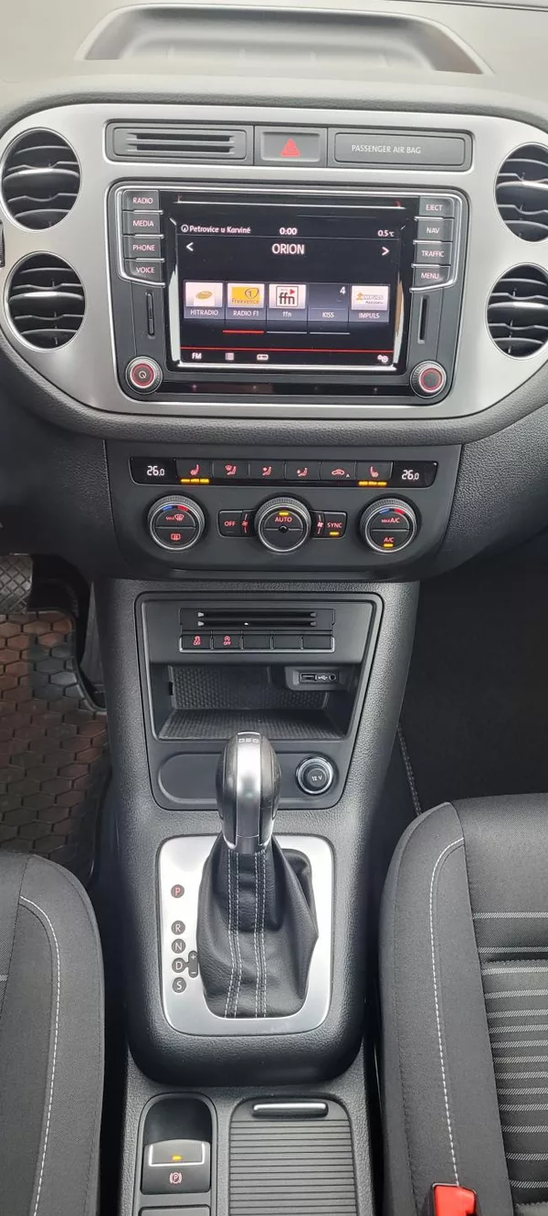 Volkswagen Tiguan 1,4TSi 110kW DSG R-Line Bi-Xen - foto 21