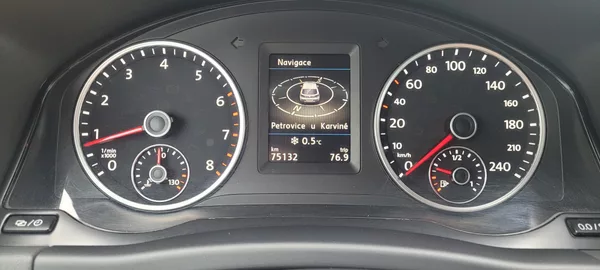 Volkswagen Tiguan 1,4TSi 110kW DSG R-Line Bi-Xen - foto 26