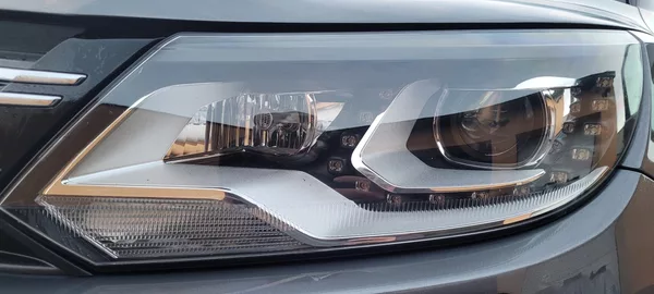 Volkswagen Tiguan 1,4TSi 110kW DSG R-Line Bi-Xen - foto 38