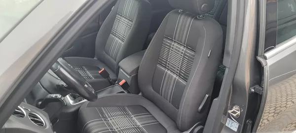 Volkswagen Tiguan 1,4TSi 110kW DSG R-Line Bi-Xen - foto 9