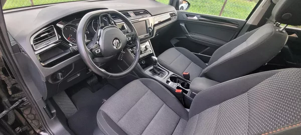 Volkswagen Touran 1,4TSi 110kW benzín DSG FuLLeD - foto 17