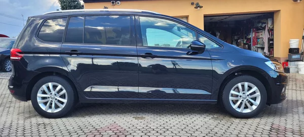 Volkswagen Touran 1,4TSi 110kW benzín DSG FuLLeD - foto 4