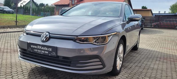 Volkswagen Golf 8 1,5TSi 96kW Life FuLLeD