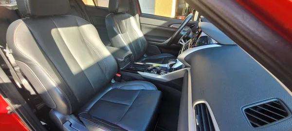 Mitsubishi Eclipse Cross 1,5T-MiVeC 120kW 4WD „TOP“ - foto 17