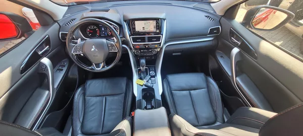 Mitsubishi Eclipse Cross 1,5T-MiVeC 120kW 4WD „TOP“ - foto 21