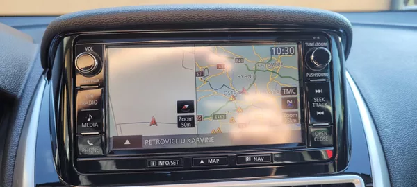 Mitsubishi Eclipse Cross 1,5T-MiVeC 120kW 4WD „TOP“ - foto 26
