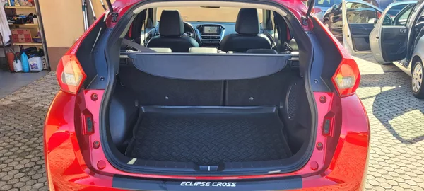 Mitsubishi Eclipse Cross 1,5T-MiVeC 120kW 4WD „TOP“ - foto 48
