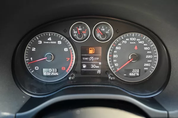 Audi A3 1.4TFSI 92KW Rezervace 6/2011 - foto 12