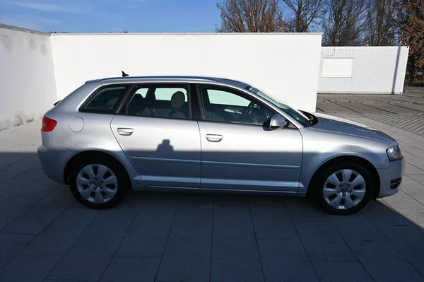 Audi A3 1.4TFSI 92KW Rezervace 6/2011 - foto 4