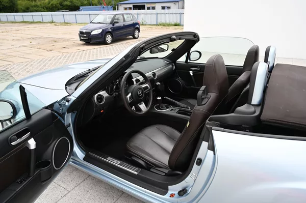 Mazda MX-5 1.8 93KW Niseko 3/2009 - foto 11