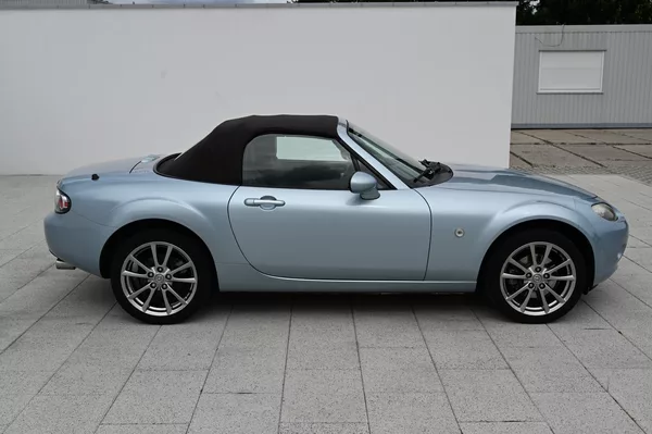 Mazda MX-5 1.8 93KW Niseko 3/2009 - foto 4