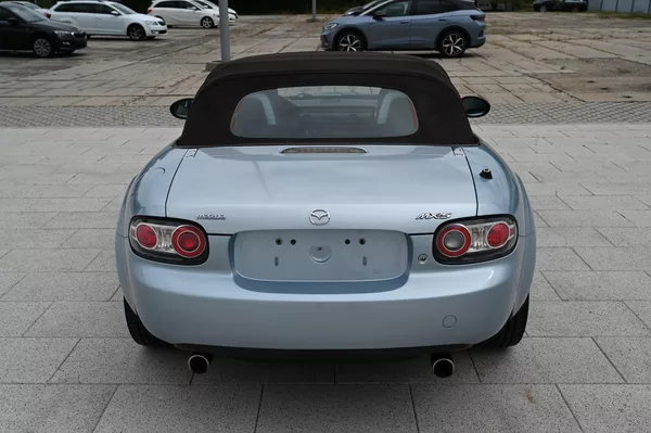 Mazda MX-5 1.8 93KW Niseko 3/2009 - foto 6