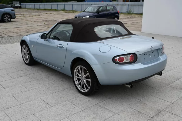 Mazda MX-5 1.8 93KW Niseko 3/2009 - foto 7