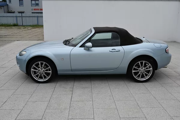 Mazda MX-5 1.8 93KW Niseko 3/2009 - foto 8