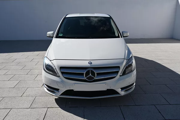 Mercedes-Benz Třídy B B 180 1.6 90KW Edition 1/2013 - foto 2