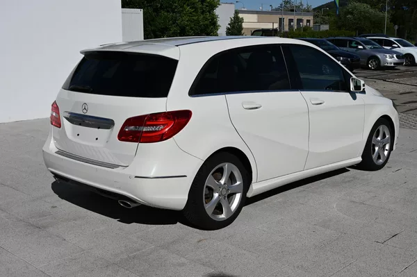 Mercedes-Benz Třídy B B 180 1.6 90KW Edition 1/2013 - foto 5