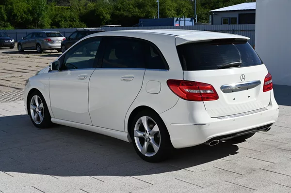 Mercedes-Benz Třídy B B 180 1.6 90KW Edition 1/2013 - foto 7