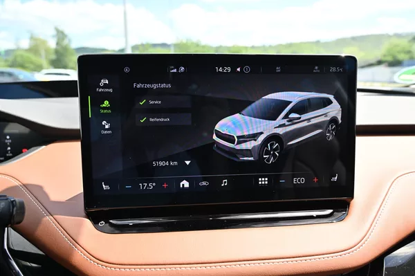 Škoda Enyaq iV / 82kWh / SoH 96,7/ DPH - foto 12