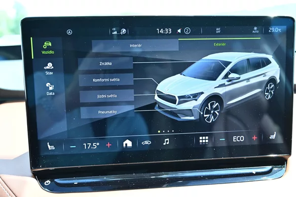Škoda Enyaq iV / 82kWh / SoH 96,7/ DPH - foto 17