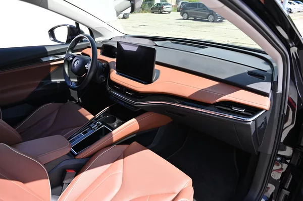 Škoda Enyaq iV / 82kWh / SoH 96,7/ DPH - foto 31