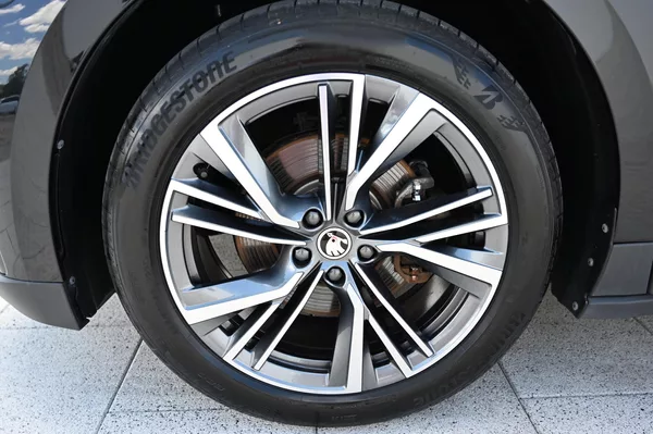Škoda Enyaq iV / 82kWh / SoH 96,7/ DPH - foto 43