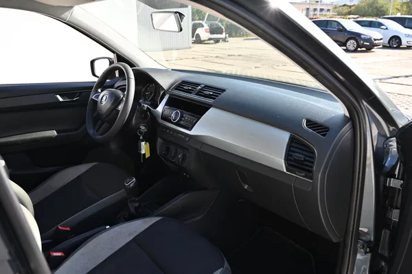 Škoda Fabia 1.2TSI 66KW Ambition 1/2017 - foto 24