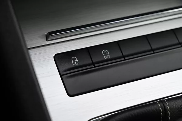 Škoda Octavia 1.6TDI 77KW Edition 4/2015 - foto 15