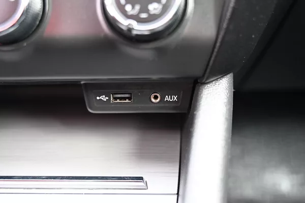 Škoda Octavia 1.6TDI 77KW Edition 4/2015 - foto 20