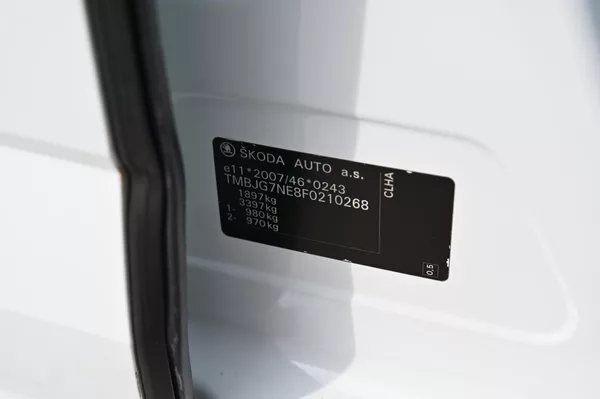 Škoda Octavia 1.6TDI 77KW Edition 4/2015 - foto 38
