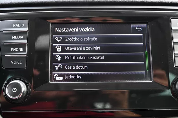 Škoda Octavia 1.6TDI 77KW Edition 4/2015 - foto 40