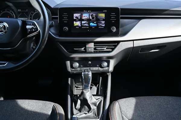 Škoda Scala 1.5TSI 110KW DSG Clever 1/2022 - foto 12