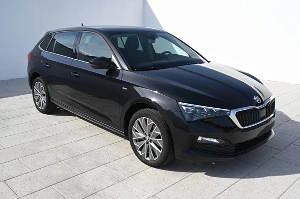 Škoda Scala 1.5TSI 110KW DSG Clever 1/2022 - foto 3