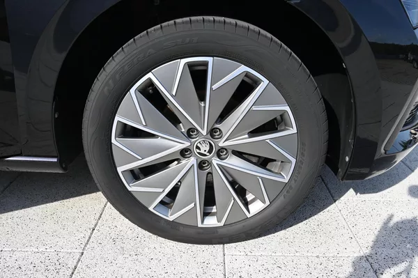 Škoda Scala 1.5TSI 110KW DSG Clever 1/2022 - foto 42