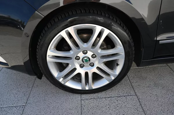 Škoda Superb 2.0TDI 125KW DSG Elegance 9/12 - foto 42