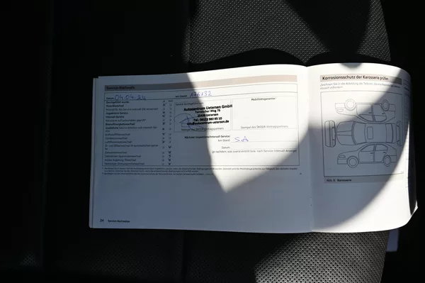 Škoda Superb 2.0TDI 125KW DSG Elegance 9/12 - foto 44