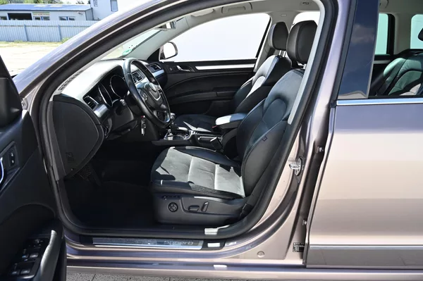 Škoda Superb 2.0TDI 125KW DSG 3/2011 - foto 20