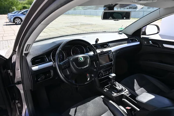 Škoda Superb 2.0TDI 125KW DSG 3/2011 - foto 22
