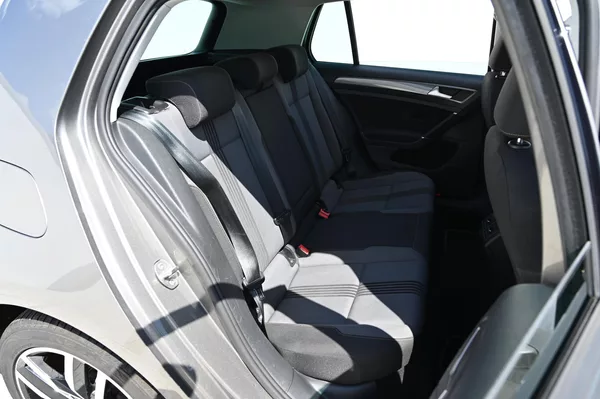Volkswagen Golf 1.2TSI 81KW BMT rezervace - foto 29