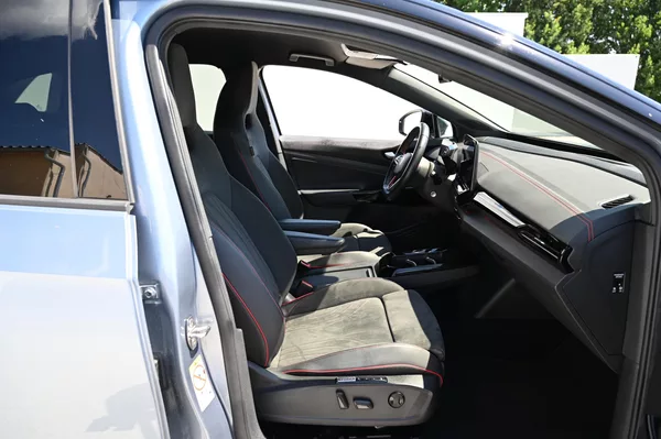 Volkswagen ID.4 GTX 4x4 (82kWh) SoH 92,3 / DPH - foto 33