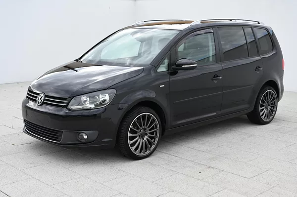 Volkswagen Touran 2.0TDI 103KW Life 10/2013