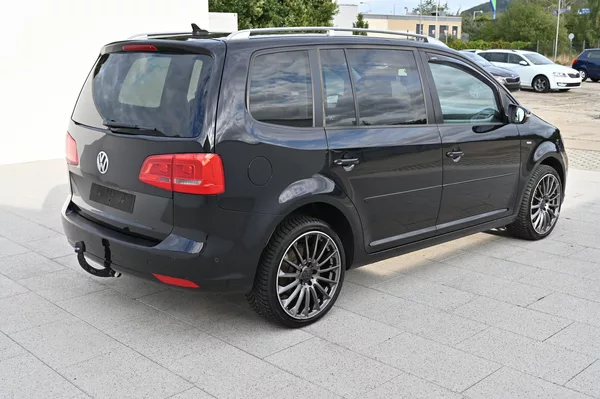 Volkswagen Touran 2.0TDI 103KW Life 10/2013 - foto 5