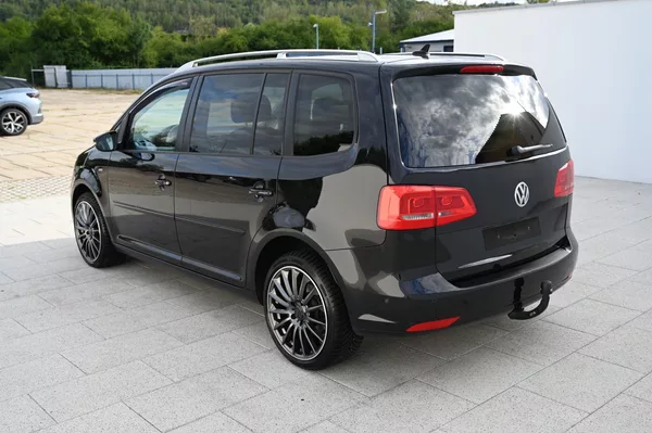 Volkswagen Touran 2.0TDI 103KW Life 10/2013 - foto 7
