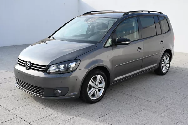 Volkswagen Touran 2.0TDI 103KW Match 7Míst 11/12