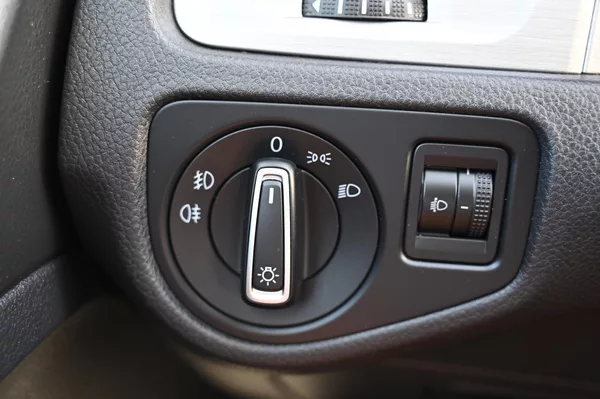 Volkswagen Golf VII 1.2TSI 77KW POHON ŘEMEN - foto 18