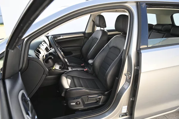 Volkswagen Golf VII 1.2TSI 77KW POHON ŘEMEN - foto 20